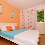 Διαμέρισμα B With Terrace With The Sea View *