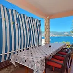B With Terrace With The Sea View * Τρογκίρ