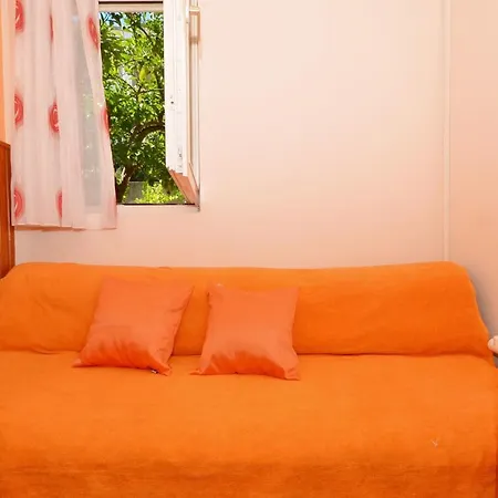 B With Terrace With The Sea View * Trogir