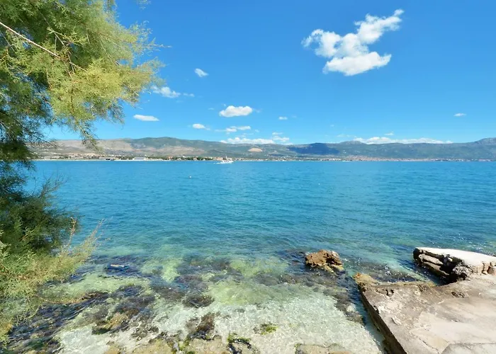 B With Terrace With The Sea View Apartman