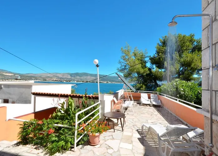 B With Terrace With The Sea View Apartman *