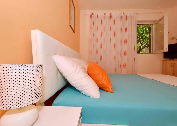 B With Terrace With The Sea View Apartman *